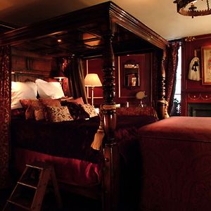 Deluxe Suite Armoury
